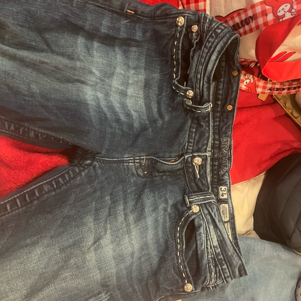 Adorable jeans!